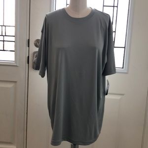 NWT- ULTRA CLUB COOL/DRY ATHLETIC TEE